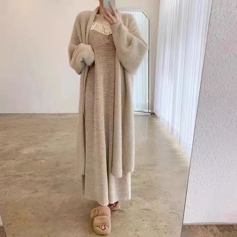 High Quality Lengthen And Thicken Sweater Coat