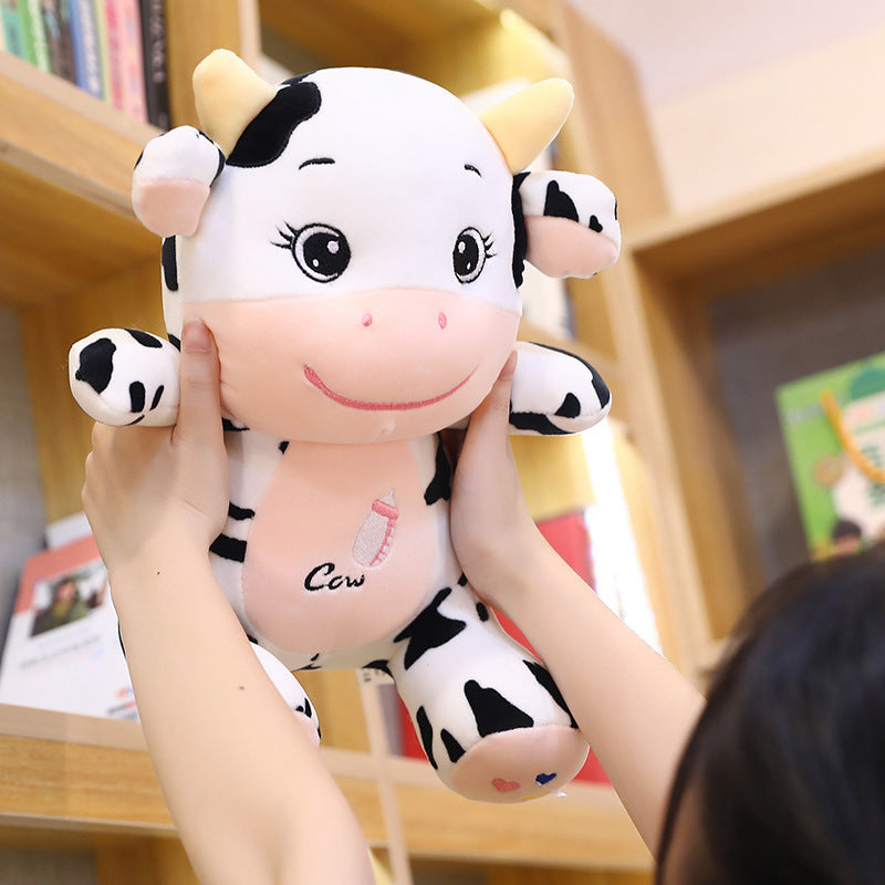 かわいい赤ちゃん牛の人形のぬいぐるみ