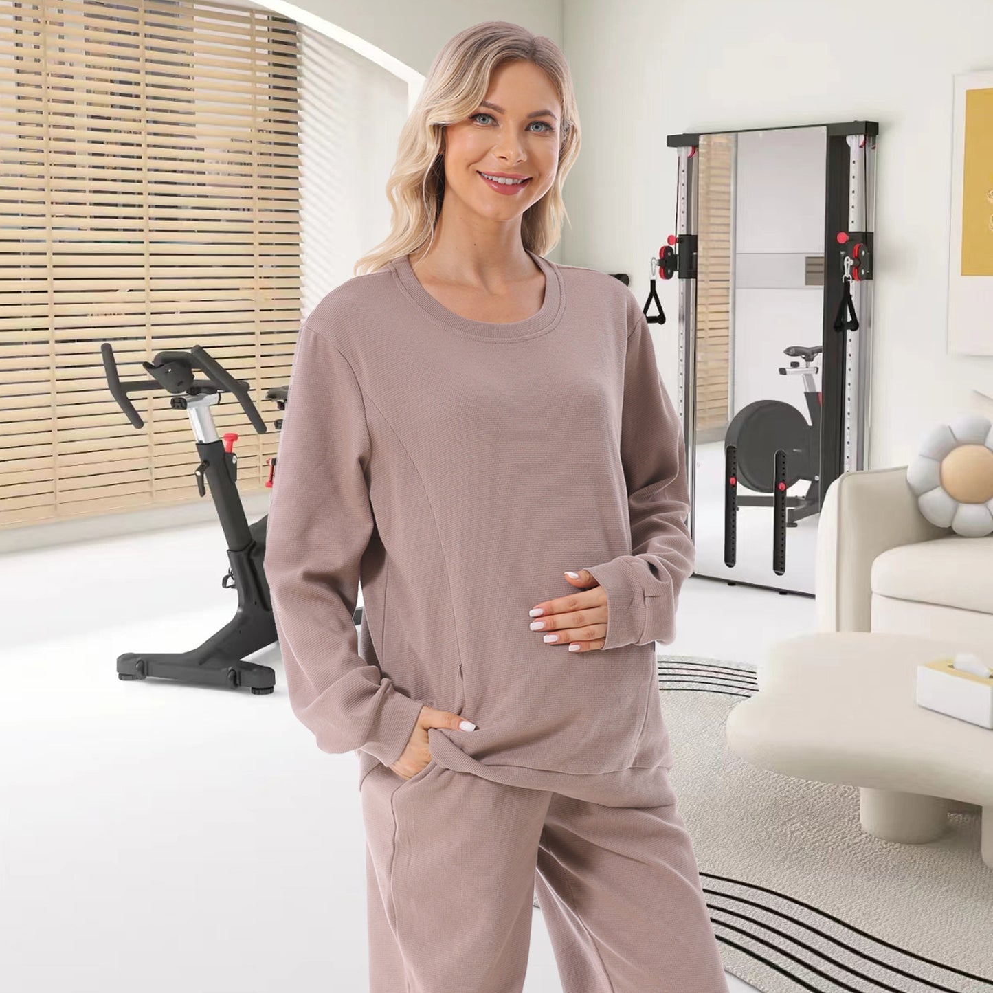 European And American Autumn And Pregnant Long