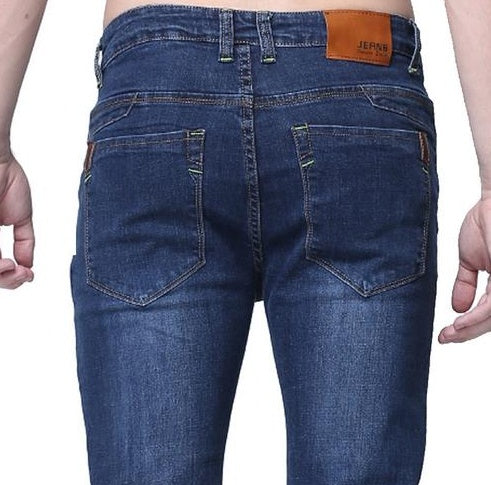 Jeans Slim Straight With Generous Give And