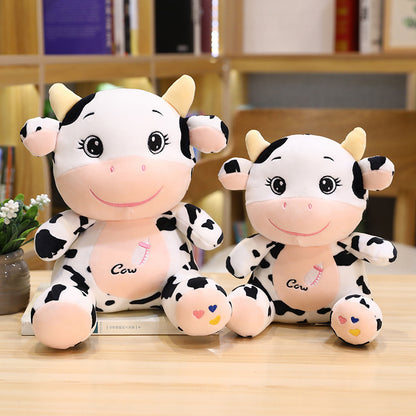 かわいい赤ちゃん牛の人形のぬいぐるみ