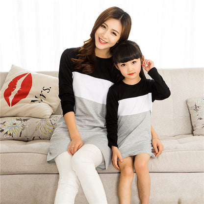 Colorblock Long-Sleeved T-Shirt For A Family Of